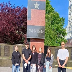 Акция «Чистый обелиск»